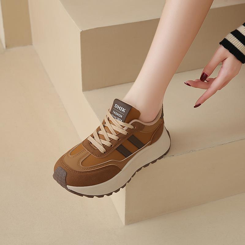 

Маленькие немецкие кроссовки на толстой подошве для женской коллекции осень 2025, новые, с увеличенной высотой 7 см, спортивная обувь Forrest Gump, демонстрирующая обувь маленького папы 40 коричневый