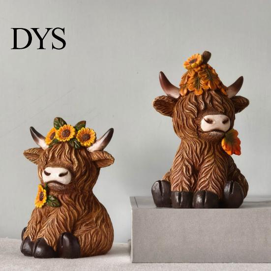 Harvest Season Table Decorations Highland Cow Garden Statue, Cute Resin Figurine Outdoor Indoor Decorative Items for Living Room Desk Decor,
