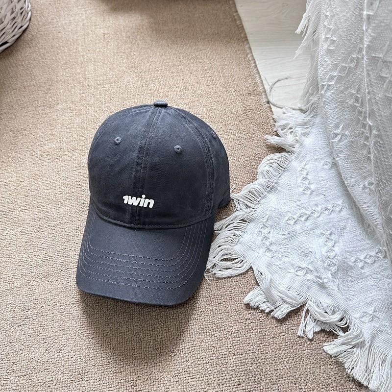 American Casual Vintage Letter Embossed Baseball Cap With Curved Brim For Women And Men