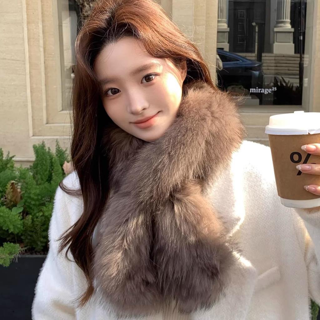 Faux Fox Fur Scarf for Women - New Winter Collection Warm Thick Versatile Minimalist Neck Warmer Ladies' Scarf