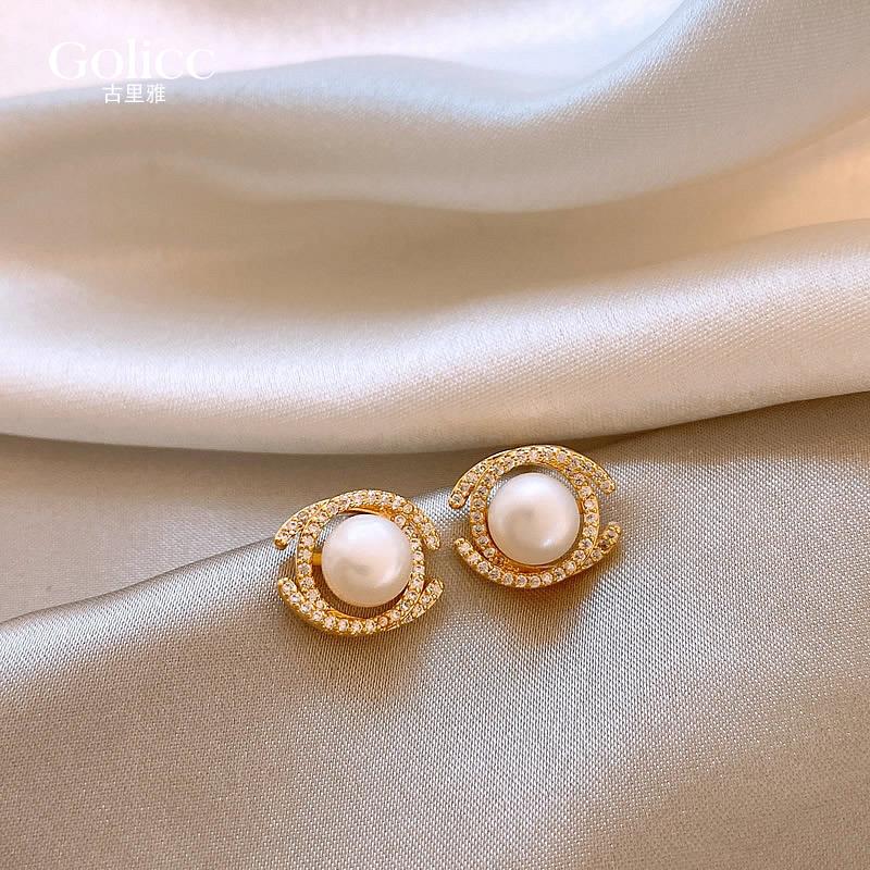 Pearl stud earrings fashion double C-shaped design earrings French light luxury versatile earrings