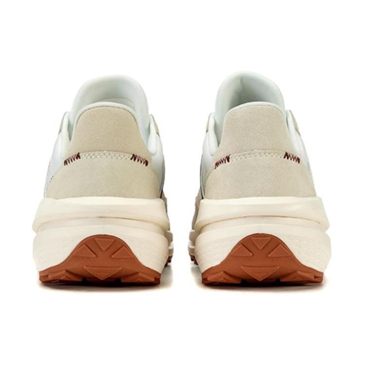 SAUCONY JAZZ RENEW נעליים קז'ואל נמוכות נושמות עמידות בפני שחיקה ובעלות אחיזה מונעת החלקה, יוניסקס, לבן בורדו S79040-1
