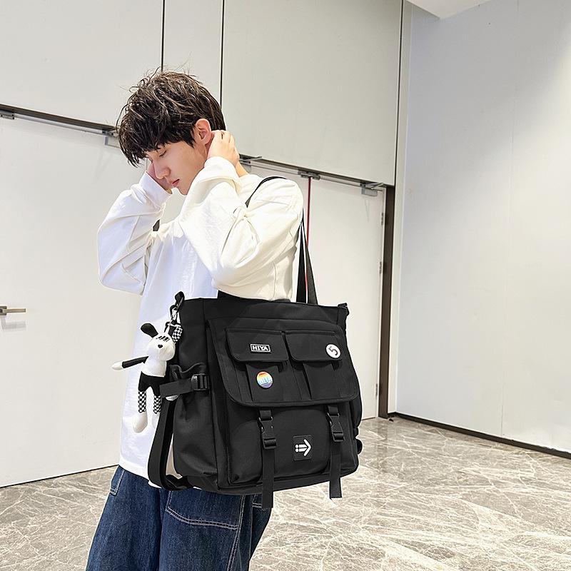 Gangfeng tooling locomotive ins neutral large-capacity student tutoring bag 25 spring new commuter shoulder messenger bag