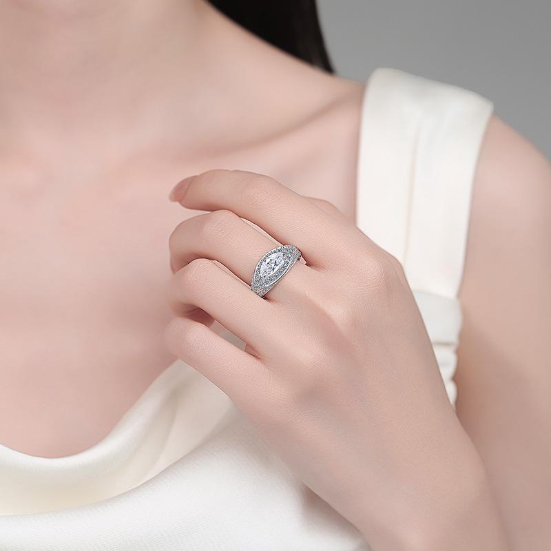 Exquisite Evil Eye Luxury Light Luxury Ring 1ct Women Moissanite PT950 Platinum Fine Texture, Comfortable & Secure