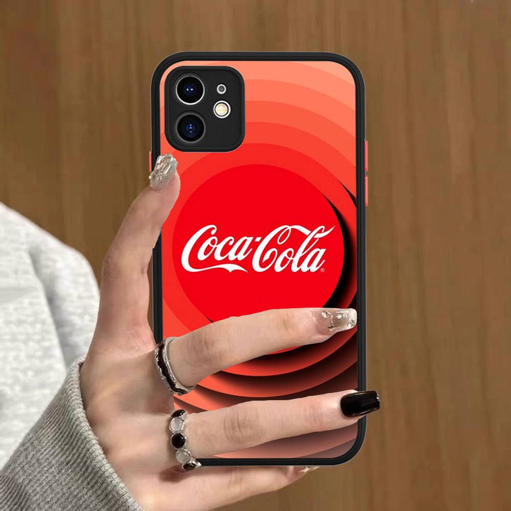Logo C-Coca C-Cola Fashion Phone Case For IPhone 13 12 X XS MAX Pro Max 16 15 11 14 Pro Max Shockproof Matte Cover