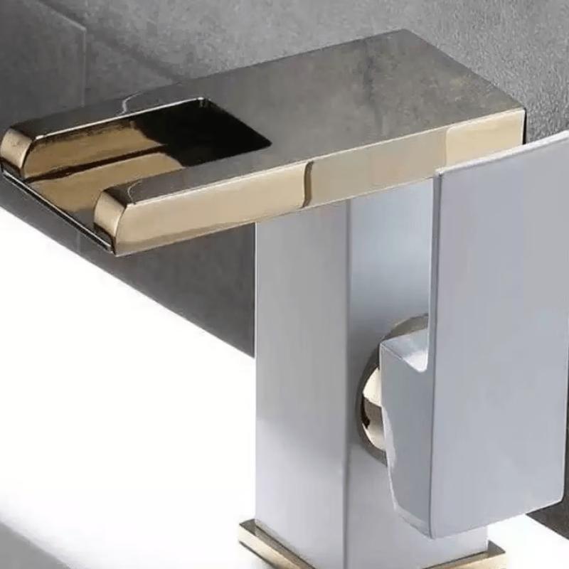

TLXT Color-Changing Waterfall Basin Faucet