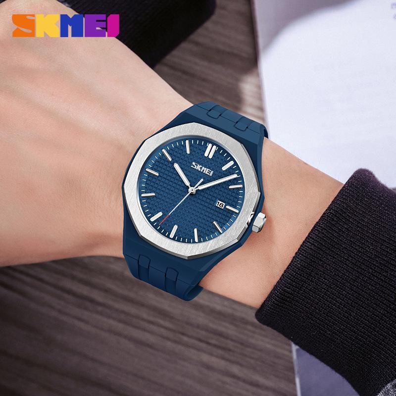 Simple Single Calendar Casual Couple Watch Integrated Silicone Belt Waterproof Men's and Women's Quartz Watch