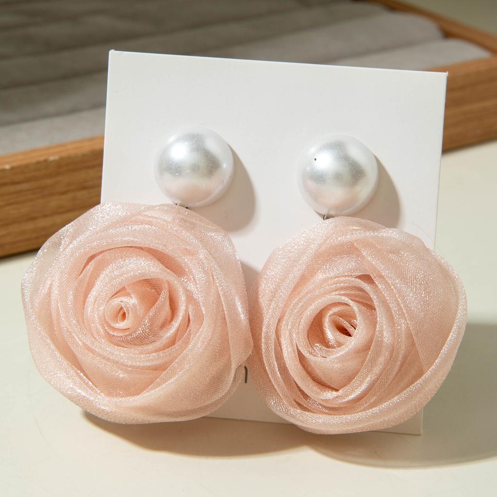 Akcesoria, koreańskie słodkie i świeże tkaniny, kolorowe trójwymiarowe kolczyki z kwiatem pąka róży, kolczyki.