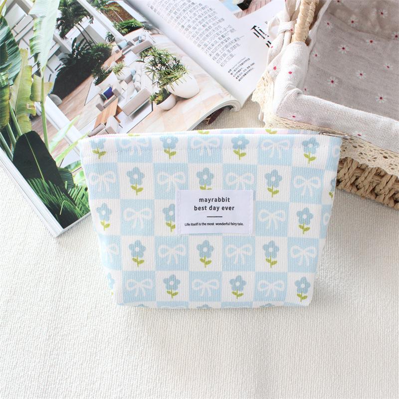 

Korean Corduroy Floral Makeup Bag Large Capacity Cosmetic Bags Travel Toiletry Bag Lipstick Case Clutch Purse Women Daily Use
