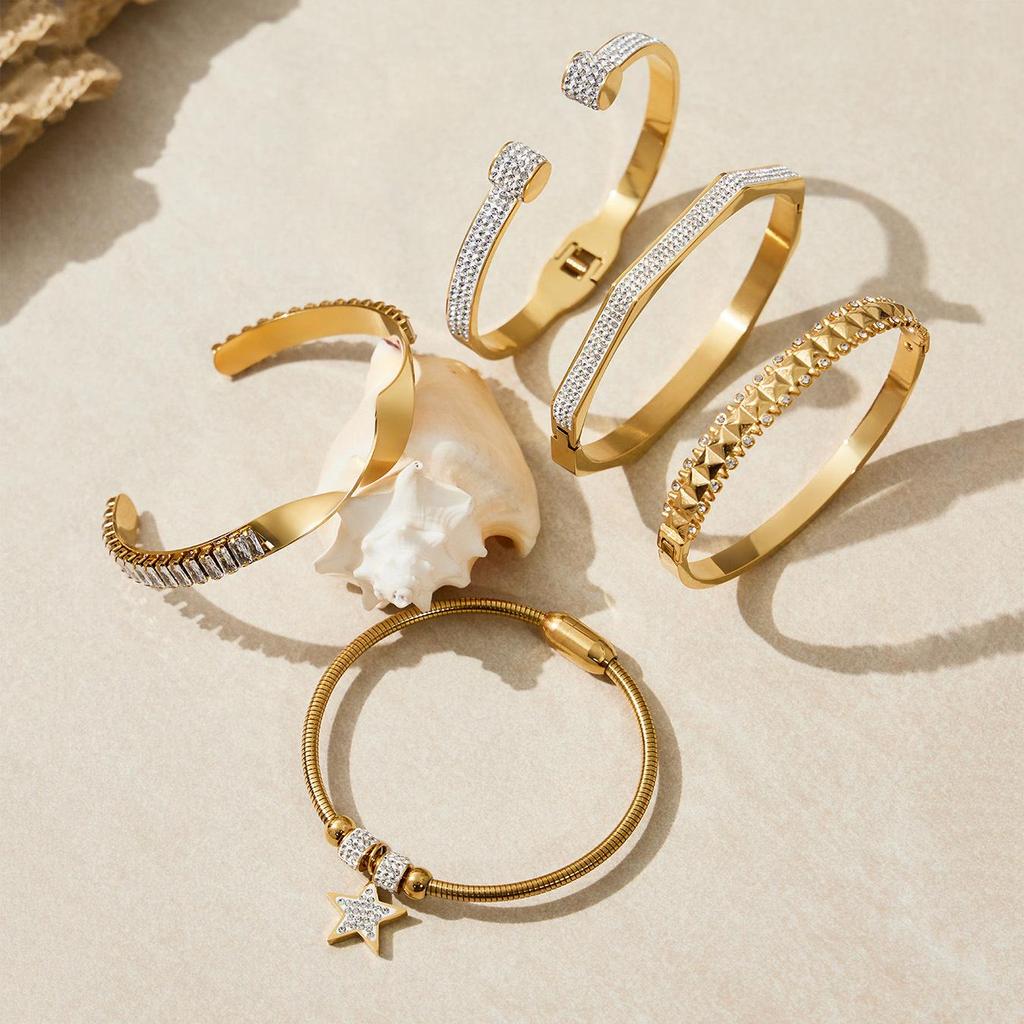 18K Gold-Plated Stainless Steel Zirconia Diamond Clasp Bracelet - European & American Fashion Knotted Irregular Light Luxury Style.