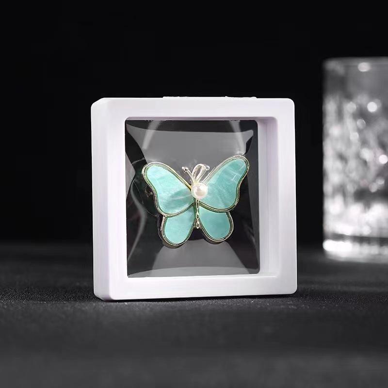 Korean Pearl Butterfly Brooch: Elegant Alloy Pin for Chic DIY Clothing Accessories