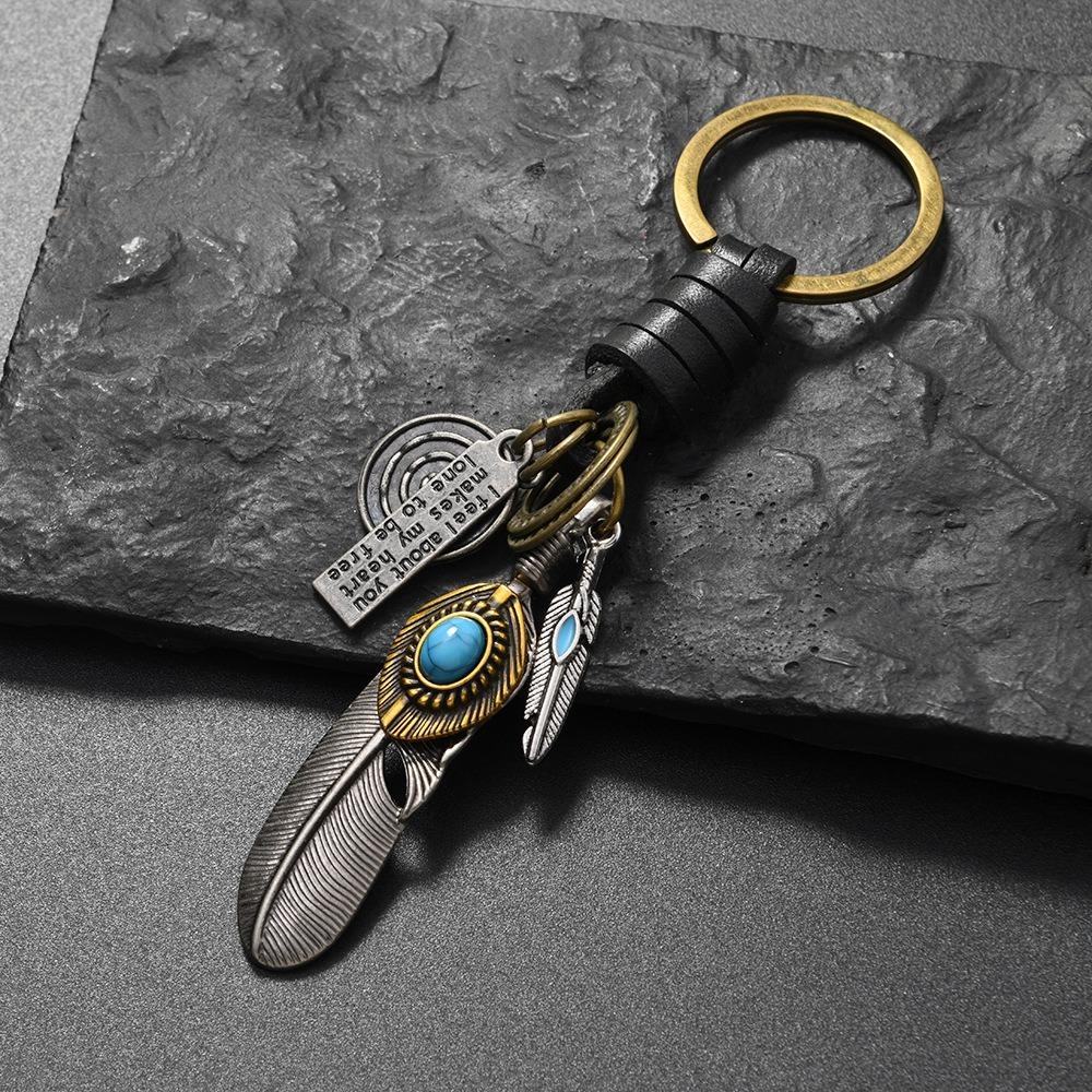 Irregular Leather Key Chains Leaf Bear Car Key Ring Creative Keychain