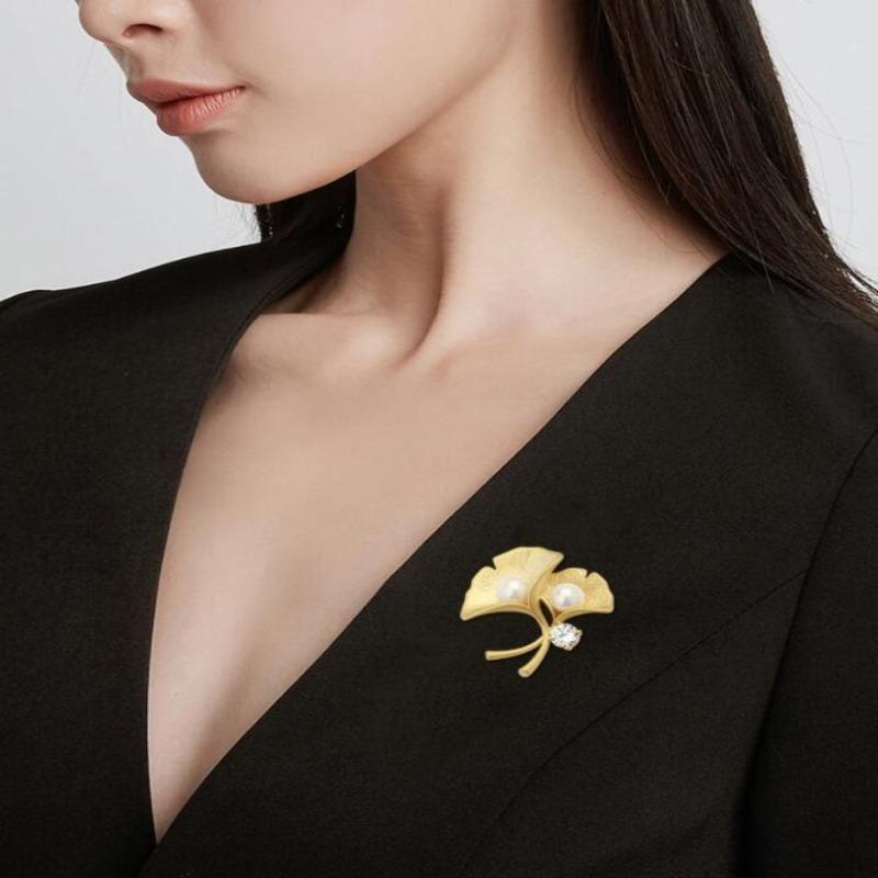 Ginkgo Leaf Brooch for Men and Women, Exquisite Temperament Pin, Elegant Temperament Jewelry Accessories, Party Banquet Gifts