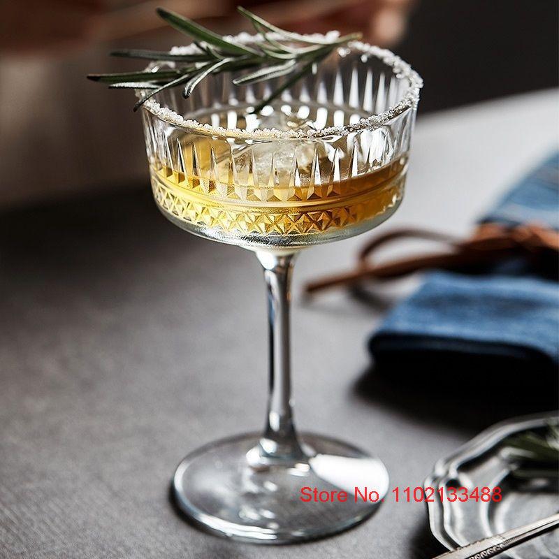 2 Pcs Carved Martini Glasses Cocktail Goblet Old-fashioned Party Glassware Wine Drink Cup Ancient Wedding Champagne Coupes Glass
