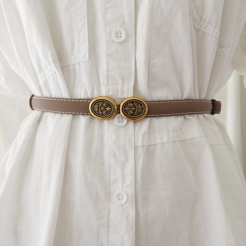 Womens Simple Black Leather Waist Belt With Alloy Closure For Versatile Style