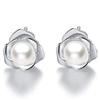 Delicati Orecchini a Bottone a Forma di Fiore Accessori da Fidanzamento Femminili Gioielli Eleganti con Perle Simulate per Cerimonia Nuziale