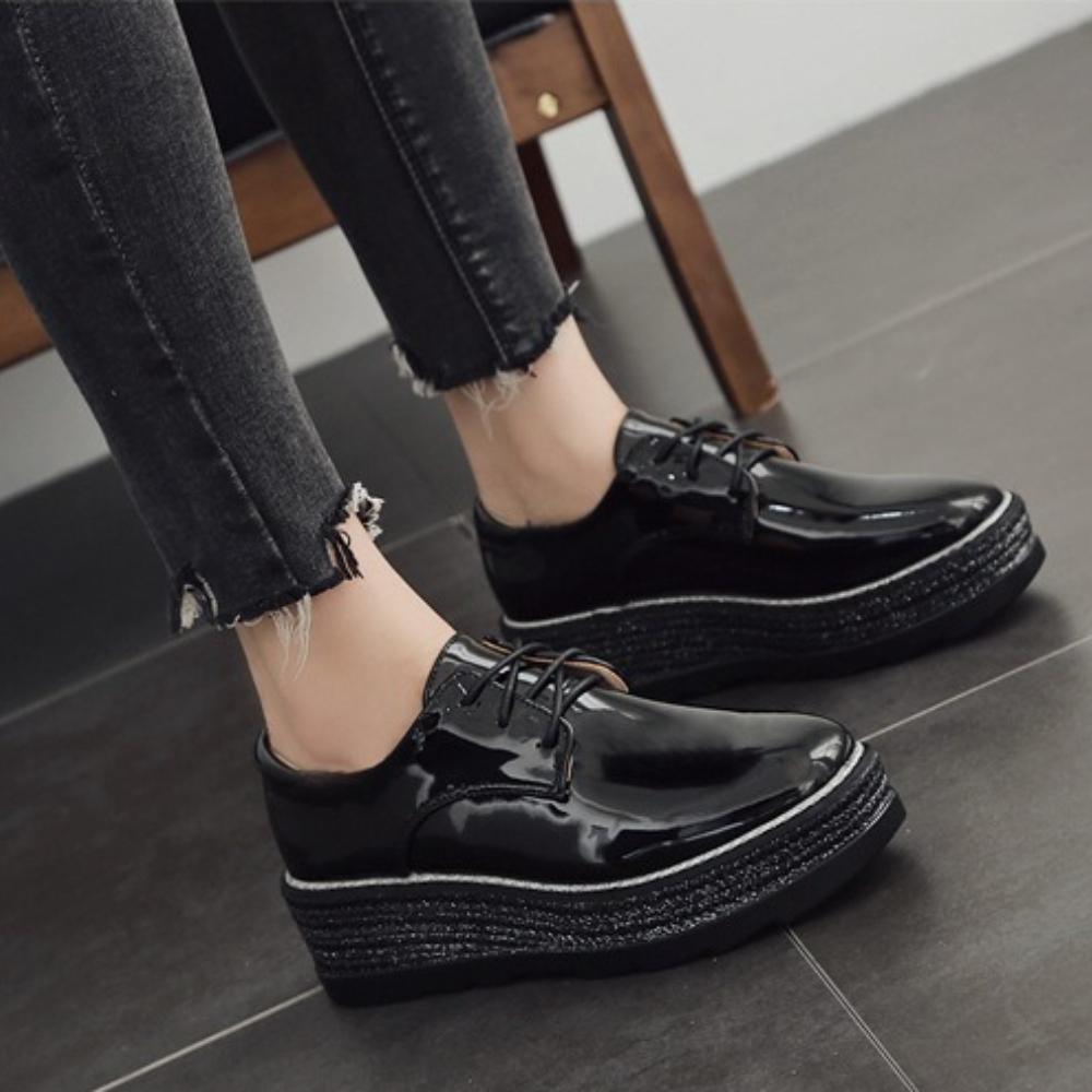 2026 New Women Round Toe Deep‑Cut Patent Leather Lace‑Up Wedge Platform Pumps, British Style Height‑Increase Versatile Thick‑Sole Casual Leather Shoes