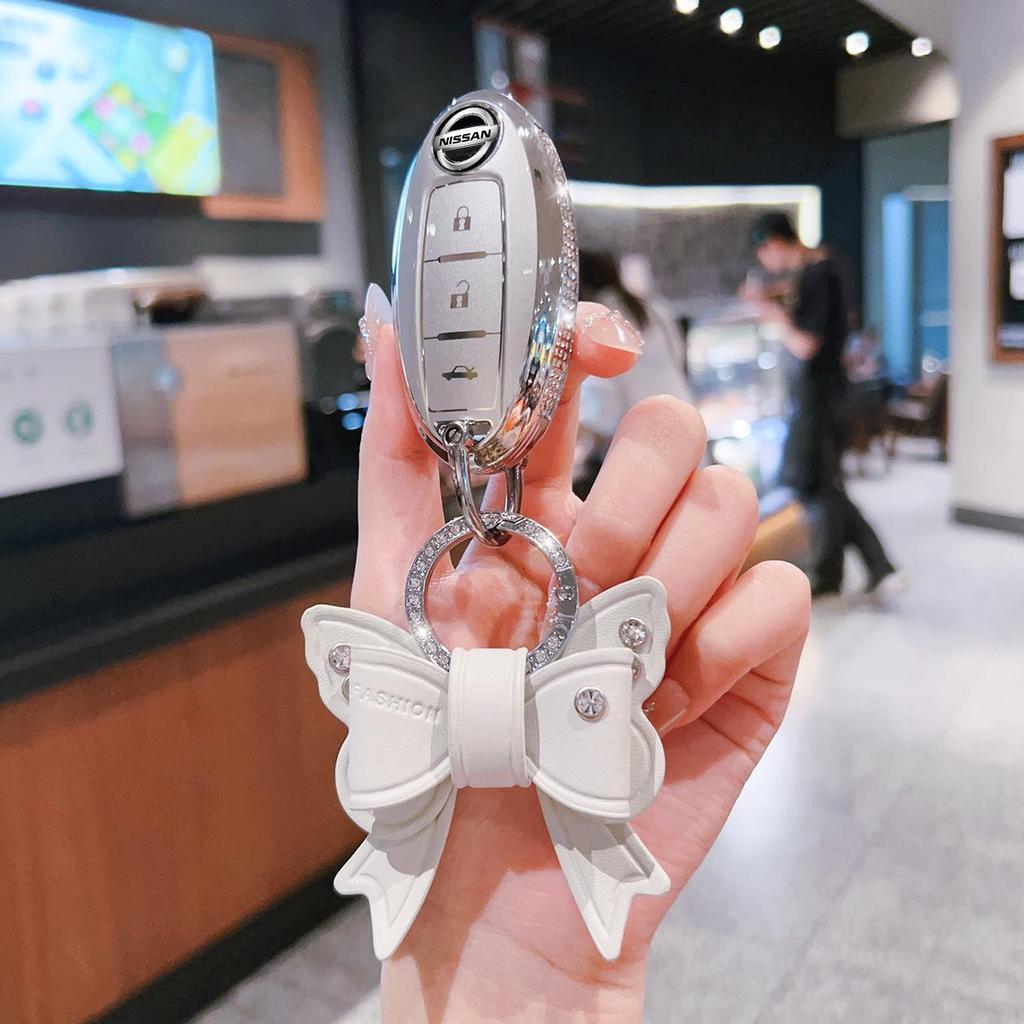 Nissan Key Covers: Compatible with Sylphy, Qashqai, Teana, X-Trail, Kicks, Tiida, Bluebird, and Murano models.