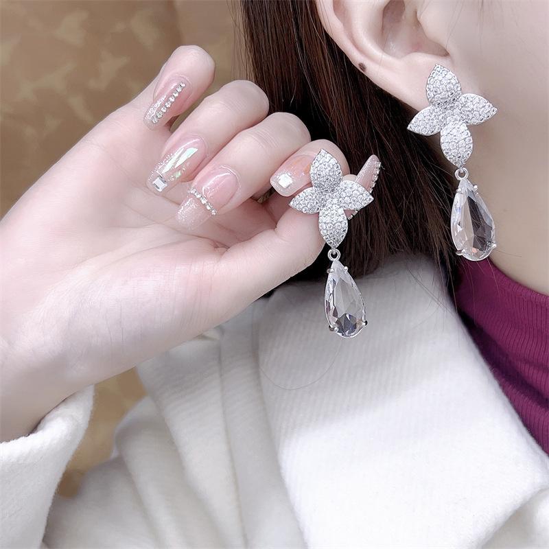 Luxury Flower Water Drop Diamond Earrings for Women - Elegant & Noble Jewelry Gift