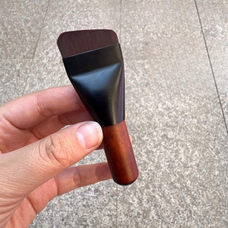 Mini Makeup Brush Traceless Portable Mini Slotted Head Foundation Make-up Brush Powder Free Makeup Tool