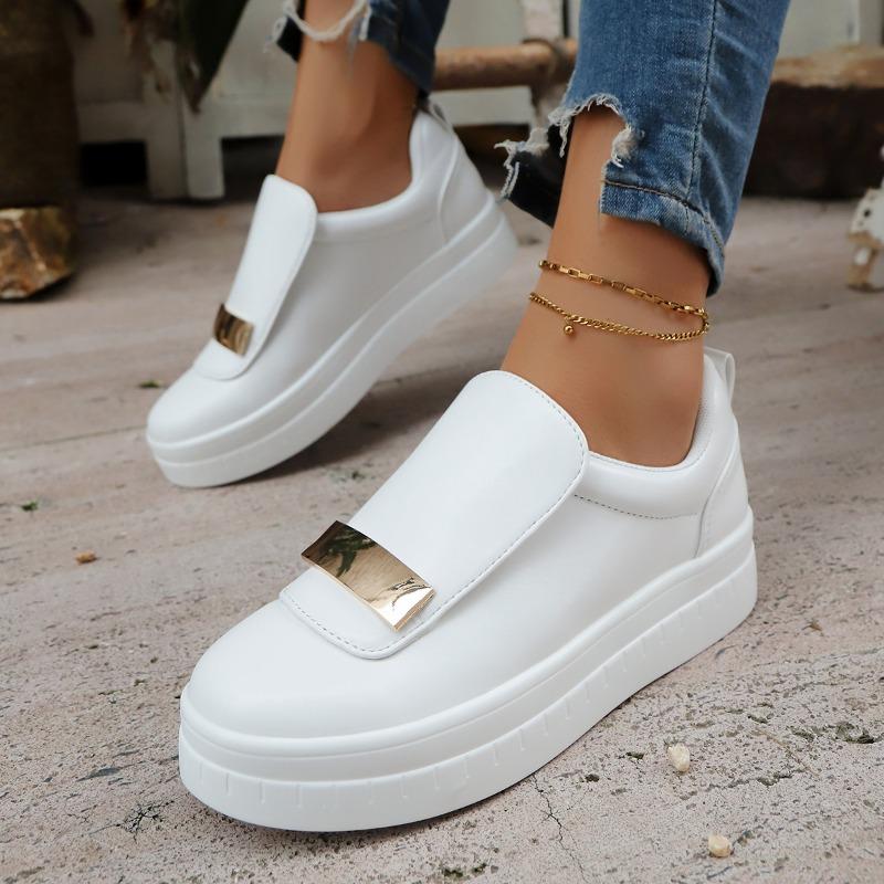 European‑American Women's Platform Shoes, Round‑Toe Solid‑Color Shallow‑Mouth With Metal Buckle