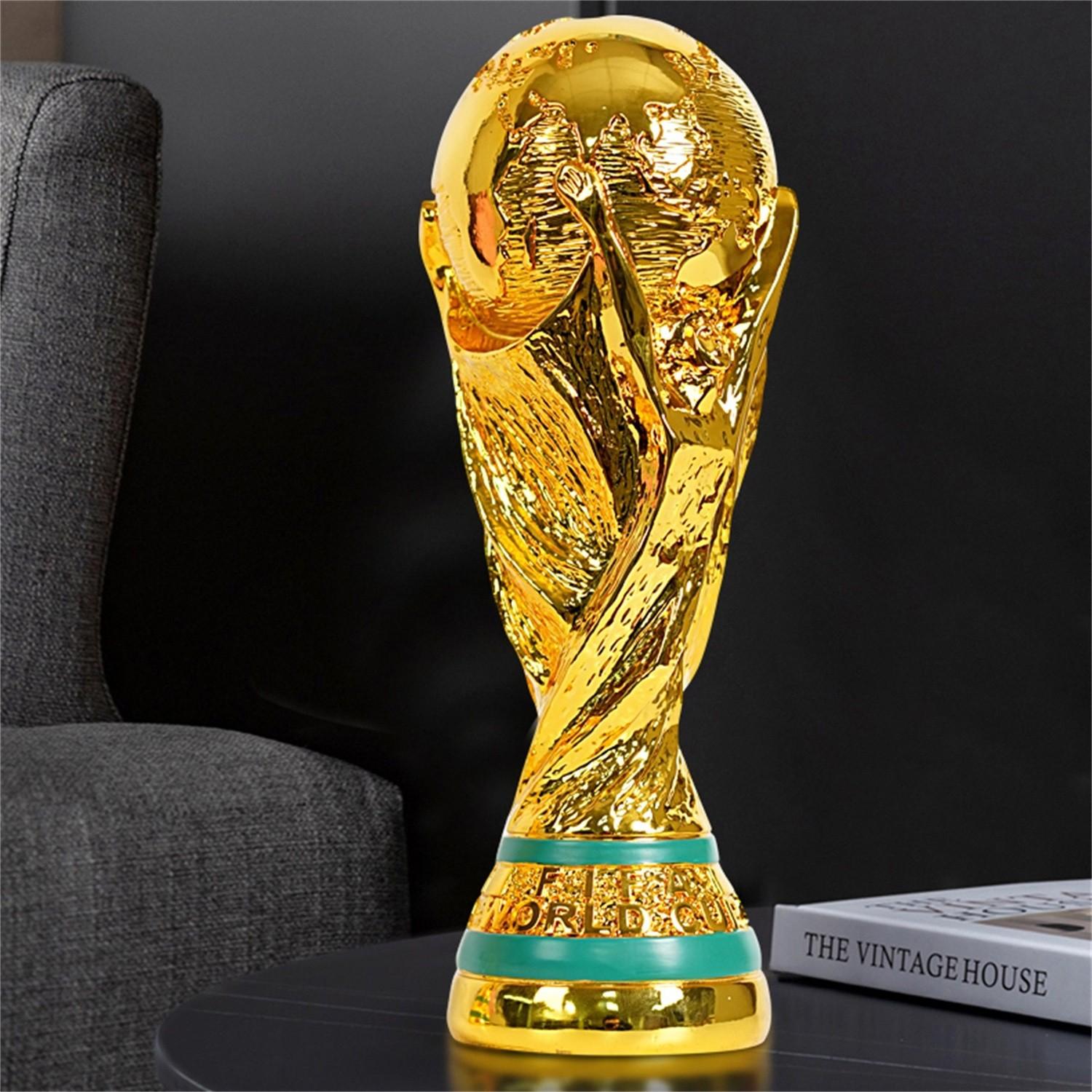Replica van voetbal gouden bal trofee, voetbal herdenkingstrofee Franse voetbal beste speler hars gouden bal, sportfans memorabilia en verzamelobjecten,20cm