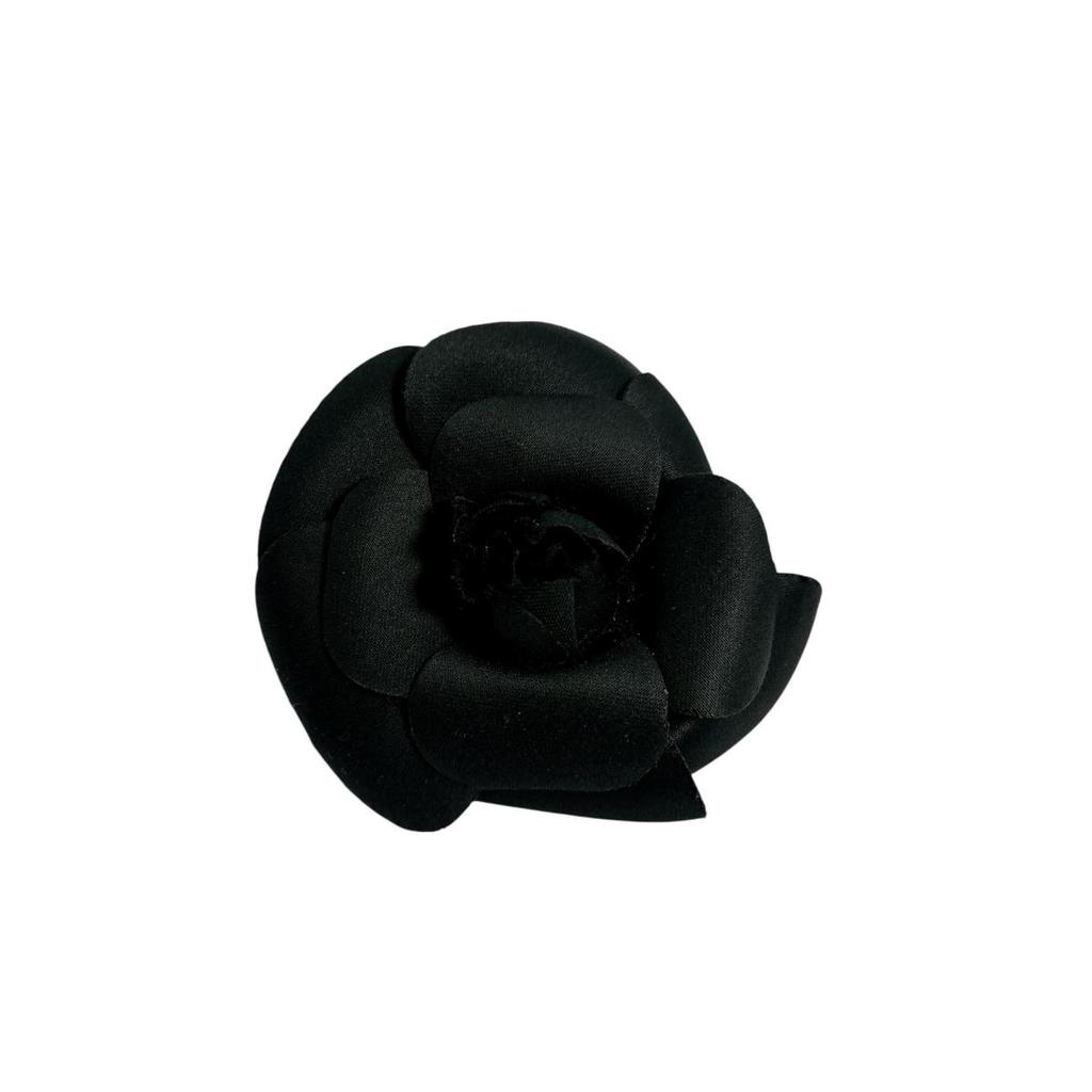 Chanel Camelia Brooch  Black Women Used