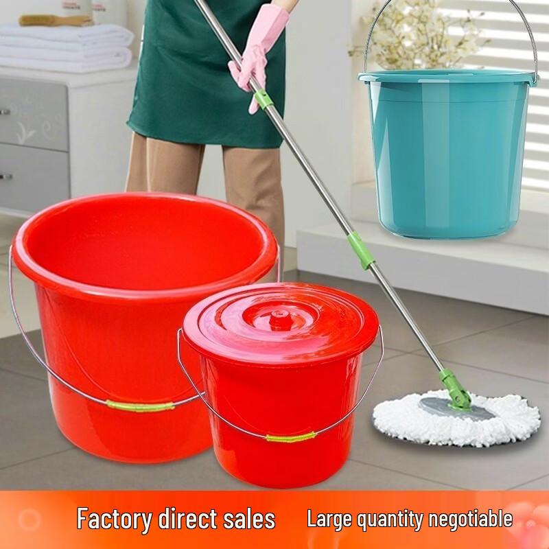 ZISIZ Plastic Handled Red Bucket