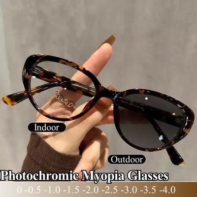Lunettes Photochromiques Style Cat Eye à la Mode pour Femmes Unisexes Décoloration Lunettes Myopie Verres sur Ordonnance Dioptrie Négative-0.5-4.0