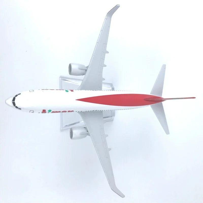 Miniature Planes 16cm Korea T WAY Airways B737 Model Alloy Metal Aviation Airplane With Landing Gear Diecast 1/400 Scale Display