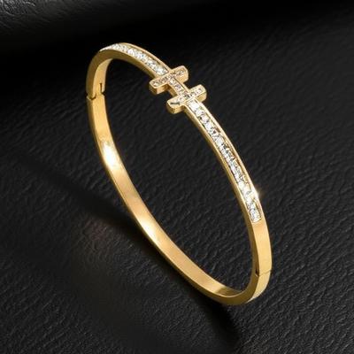 Elegante Braccialetto in Acciaio al Titanio da Donna - Intarsiato di Strass, Resistente al Colore, Versatile Accessorio di Moda