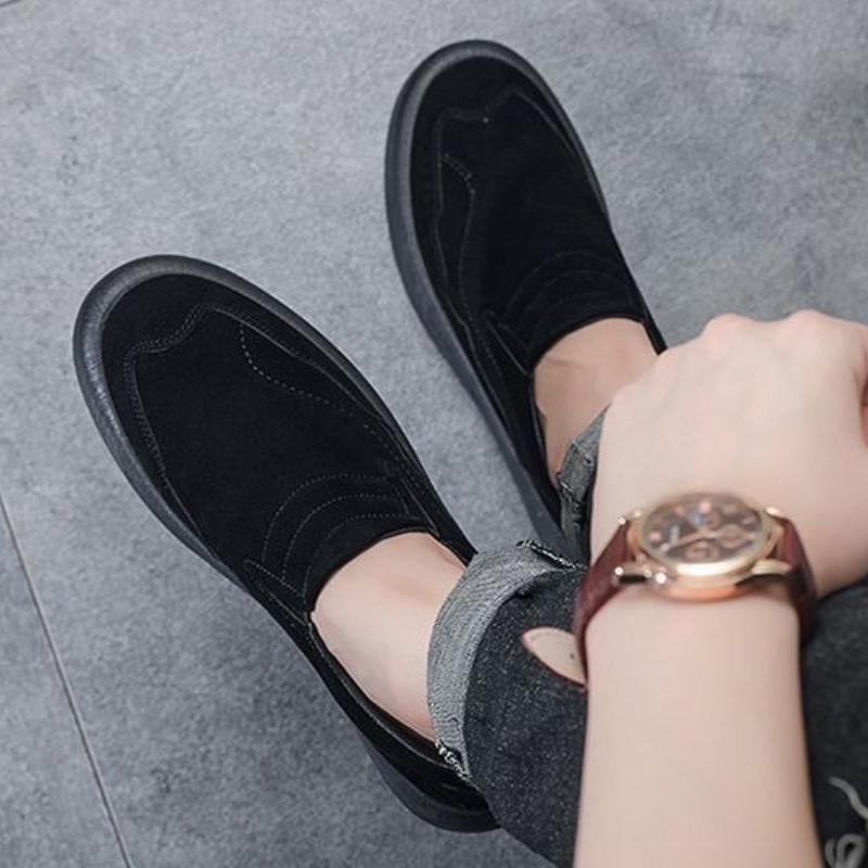 Fashion Male Shoe Breathable Young Students Slip-on Solid Color Sneakers Classic Original Sale Cheap Liquidation Work Men's Casual Shoes