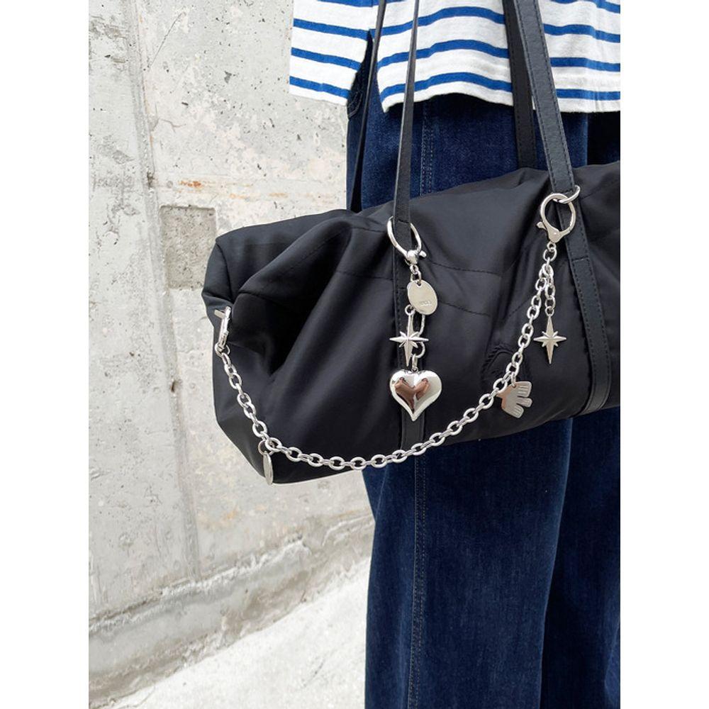UNDEI HEART HEART BAG CHARM
