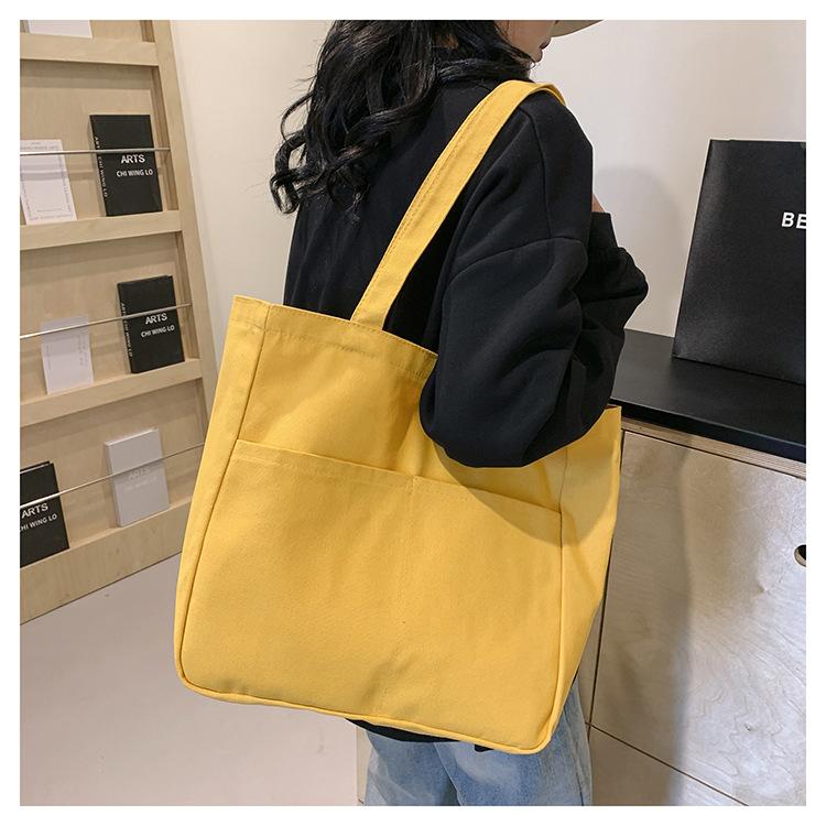 

A Niche Design with A Laid-back Style Single-shoulder Handbag жовтий