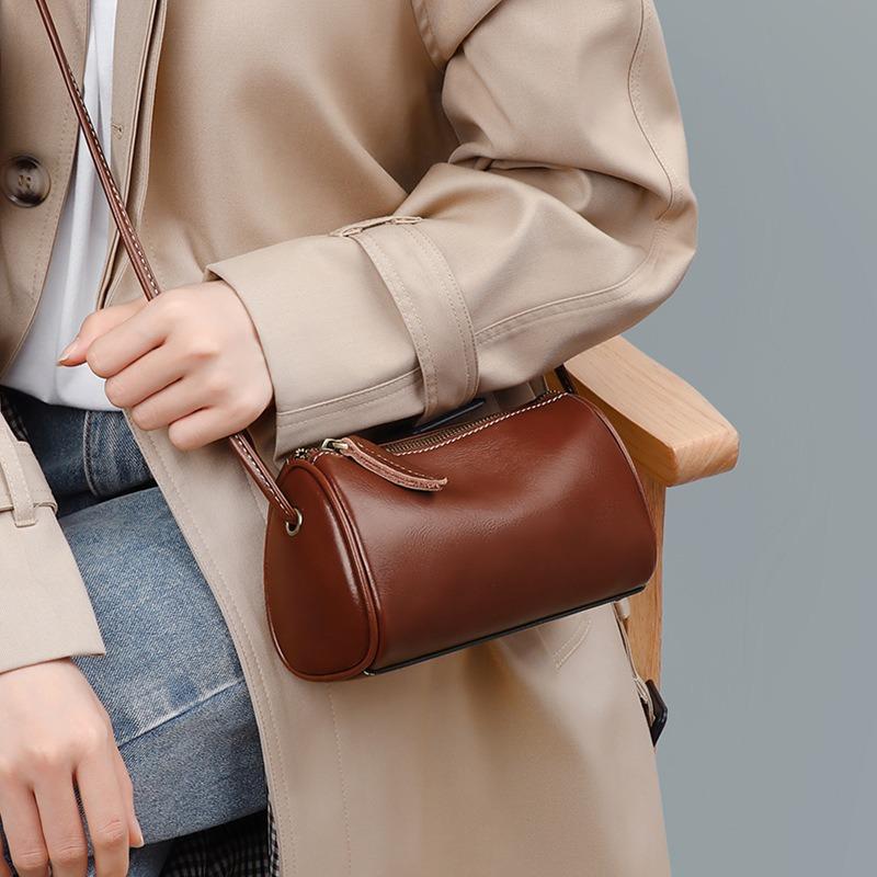 Bag Women's Autumn and Winter Women's Bag Crossbody Bag Leather Pillow Bag Cylinder Bag Women's Fashion Shoulder Bag Luggage