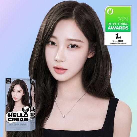 mise en scène New Hello Cream Dye