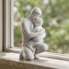 3D-gedruckte Skulptur-Figuren von Vater und Sohn, die sich umarmen, Matt-weiße Heim-Tischdekoration, Sentimentales Geschenk für Papa vom Sohn zum Vatertag,
