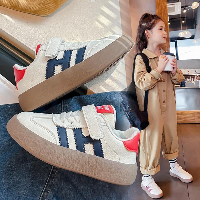 Genuine leather children's little white shoes 2025 autumn new girls' moral training shoes board shoes boys soft soles baby Korean version classmate