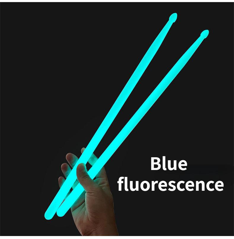 

Флуоресцентные барабанные палочки, Пара нейлоновых барабанных палочек, Светящиеся барабанные палочки, Джазовые барабанные палочки, Сценические выступления, Светящиеся барабанные палочки 41.5x1.4x1.4cm синий