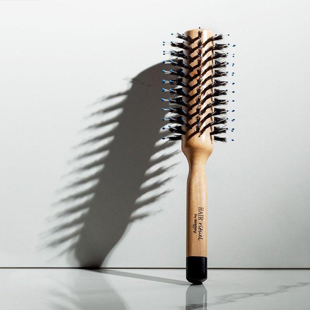 The Blow Dry Brush NO.2