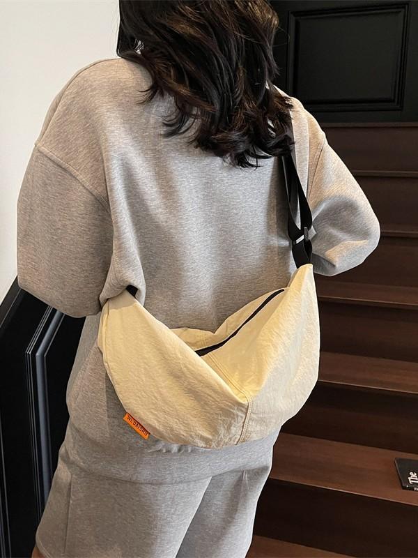 Nylon Minimalist Crossbody Bag With Magnetic Closure For Daily Use Women