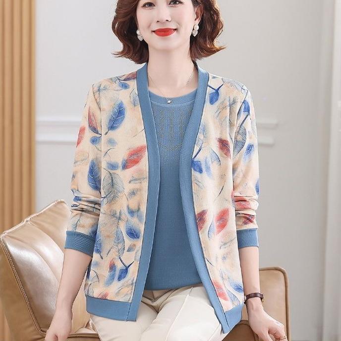 Women's Knit Top Two-Piece Set for Spring Women's Printed Knit Cardigan Round Neck Knit Short Sleeve T-Shirt Two-Piece Set Outdoor Wear