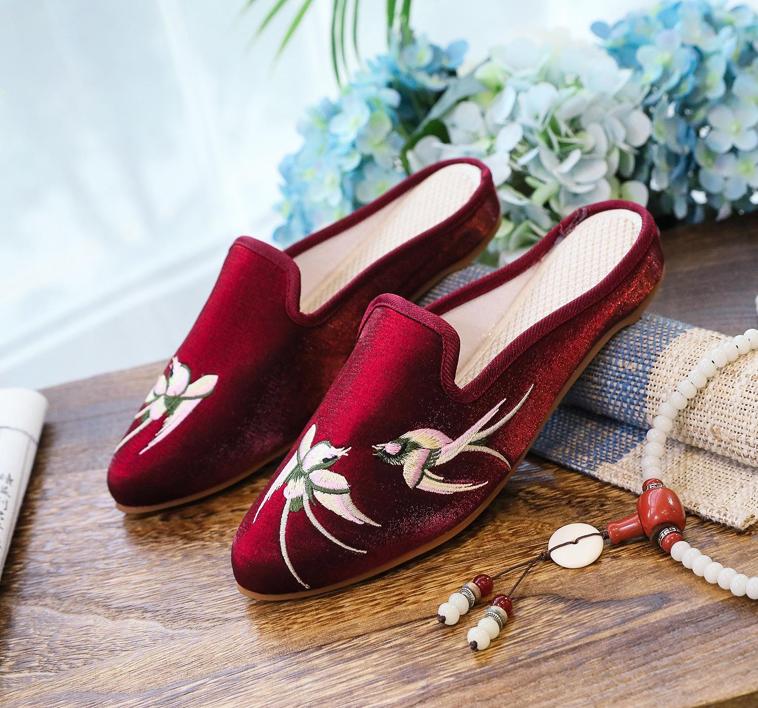 

Тапочки, модные повседневные тапочки-мюли с острым носком, женская обувь, полутапочки из блестящей шелковой ткани 39