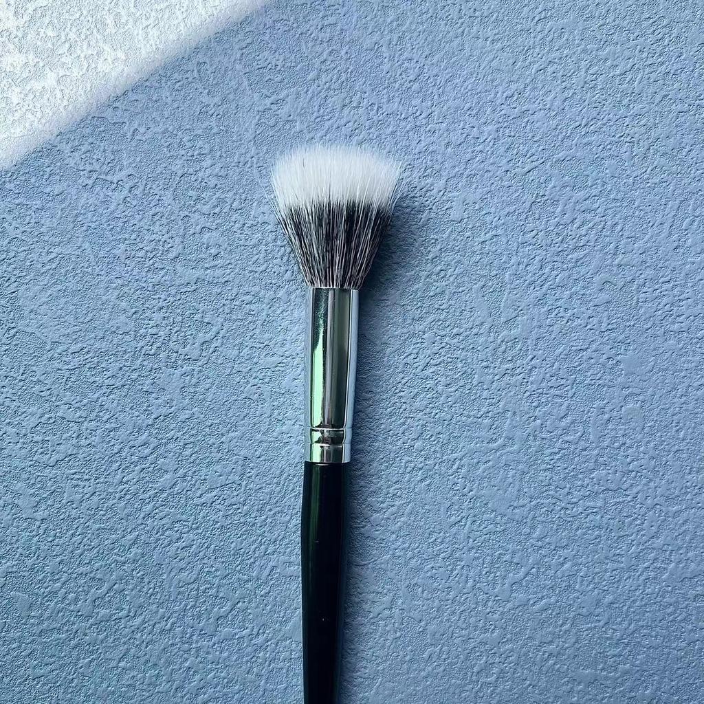 Pudra Allık Fırçası Çift Katlı Yün İnce Açık Tepe Düz Başlıklı Detay Halo Boya Makyaj Fırçası