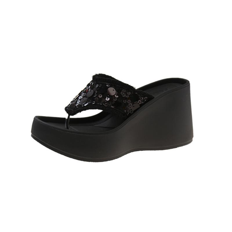 

Носите слово тащить женщины 2025 лето новый корейская версия на танкетке толстая подошва маффин крутые шлепанцы квадратный носок с пайетками высокий каблук тащить 35 чёрный