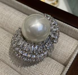 Large Pearl Ring Crystal Inlaid Jewelry