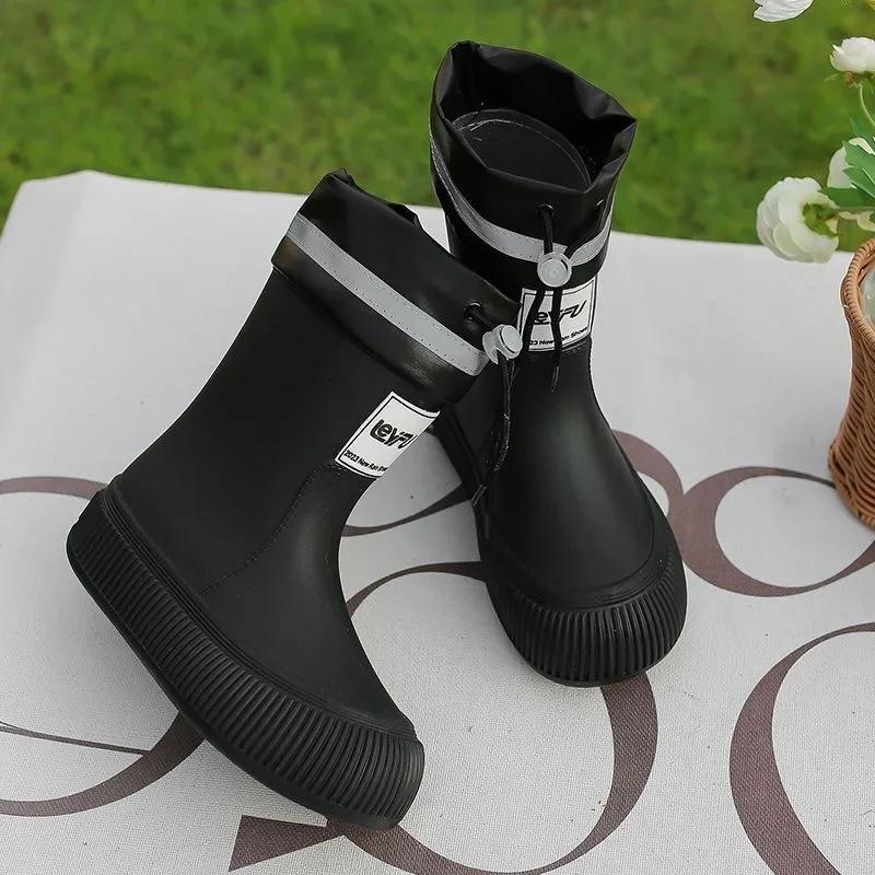 Stivali da pioggia Moda genitore-figlio Outdoor Antiscivolo Impermeabili Stivali da pioggia per Uomo e Donna Speciali per la Scuola nei Giorni di Pioggia2025