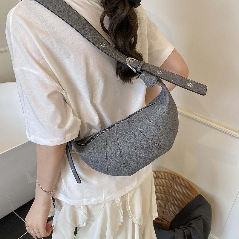 Retro washed denim versatile croissant bag new bag women's large-capacity shoulder messenger bag