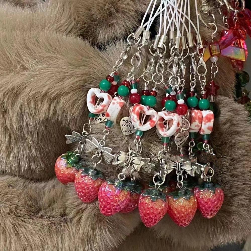 Sparkling Strawberry Beads Phone Chain Acrylic Car Keyring Cute Beaded Phone Lanyard  Girls