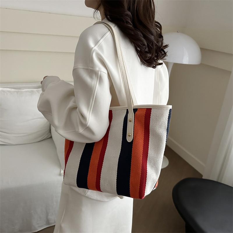 Trendy 2024 Summer Fashionable Canvas Tote Bag With Spacious Interior For Women